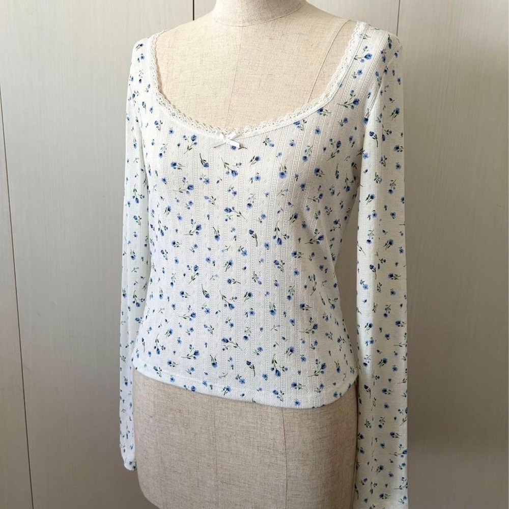 H&M Lace Trim Pointelle Jersey Top, Small Floral Pattern, Ribbed shirt NWOT